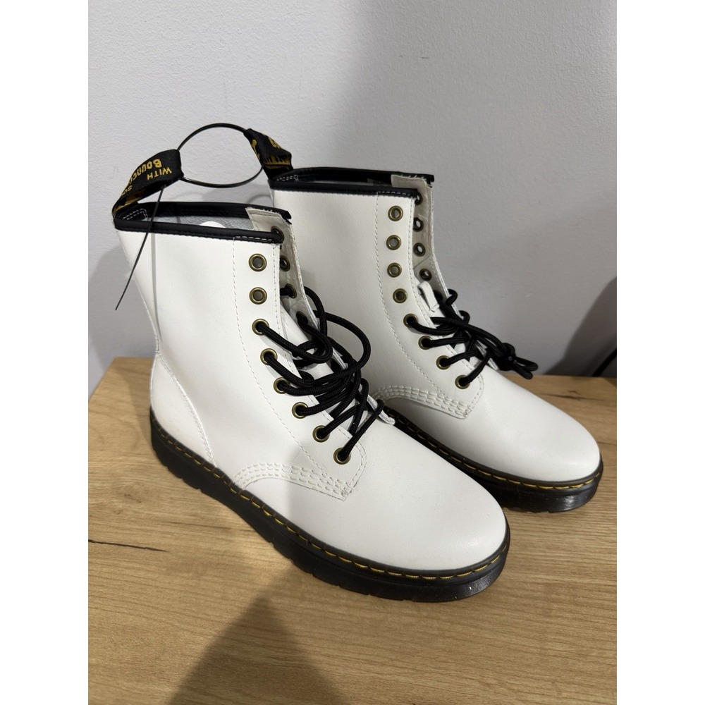 BRAND NEW WOMAN AIR WAIR DR. MARTEN ZAVALA COMBAT BOOTS  - SIZE 7